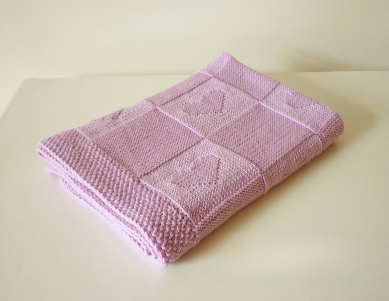 Charlotte Heart Baby Blanket – Reversible Knitting Pattern