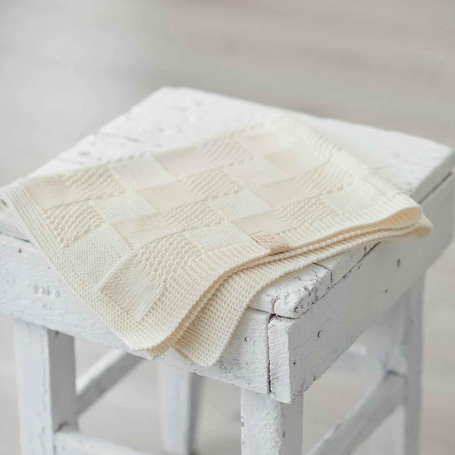 Textured Baby Blanket – Reversible &amp; Beginner-Friendly Design Knitting Pattern